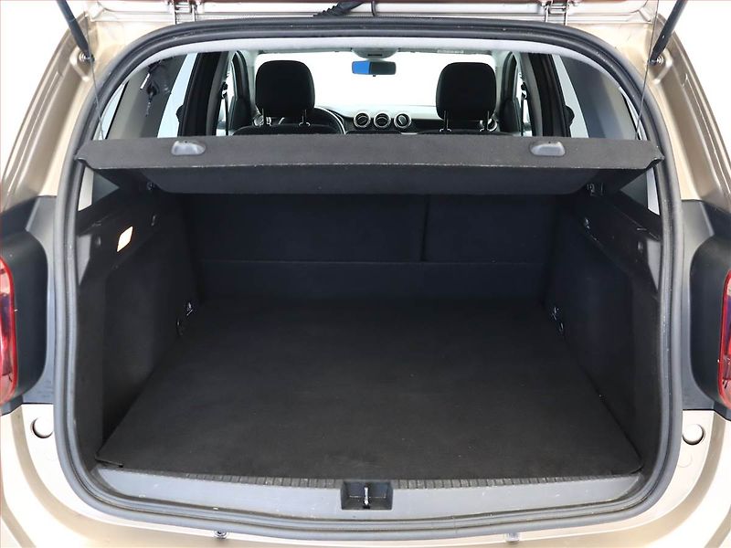 Dacia Duster (2018) 1.2 TCe, 4X4, ČR,1.maj - fotka 11 z 16