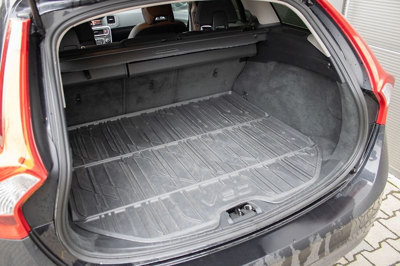 Volvo V60 - fotka 36 z 36