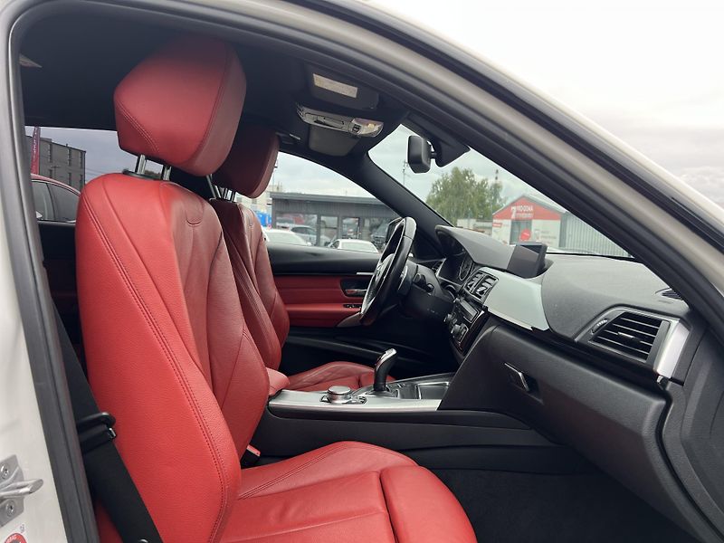 BMW Řada 3 320D M-PAKET X-DRIVE AUTOMAT - fotka 41 z 52