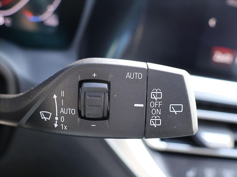 BMW Řada 3 3,0 M340d 250 kW xDrive CZ DPH - fotka 20 z 40