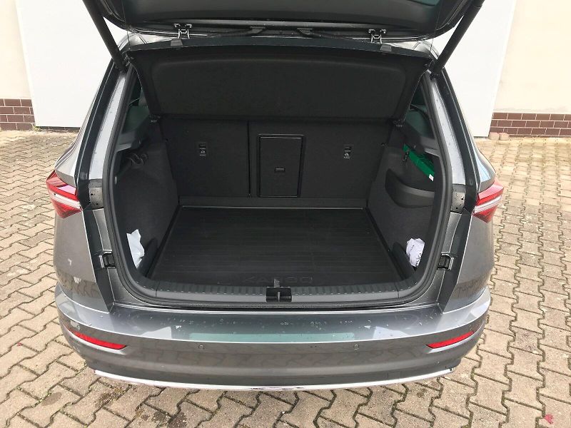 Škoda Karoq (2026) SPORTLINE 2,0 TDI 4X4 DSG - fotka 28 z 30