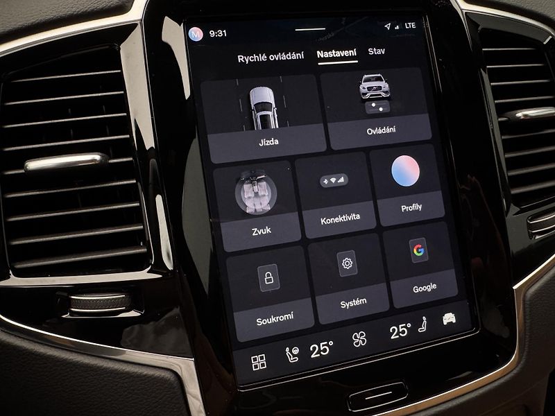 Volvo XC90 T8 AWD RECHARGE DARK PLUS CZ  - fotka 43 z 51