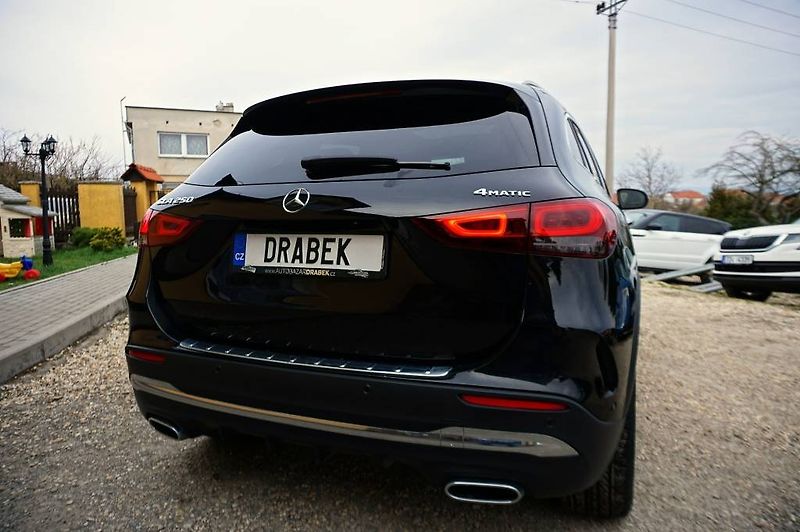 Mercedes-Benz GLA (2023) 4 MATIC 250 165 kW - fotka 5 z 54