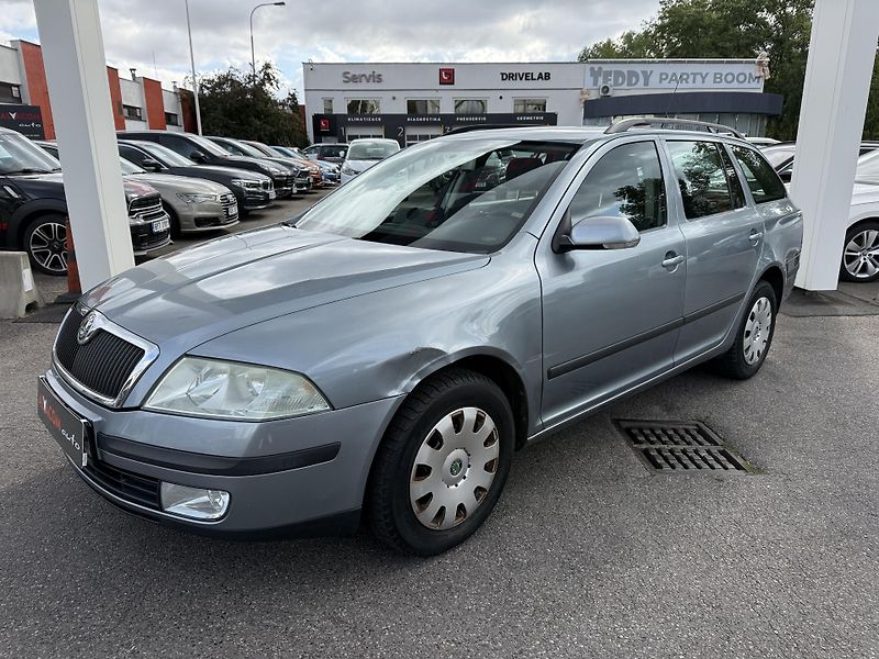 Škoda Octavia 1.6 75kW - fotka 2 z 27