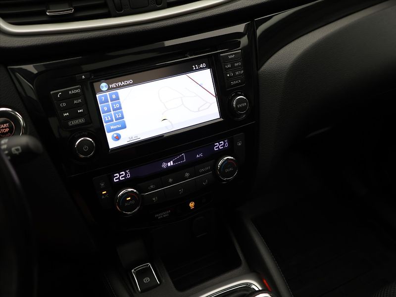 Nissan Qashqai 1,2 DIG-T Navi Panorama 1.Maj. - fotka 15 z 28