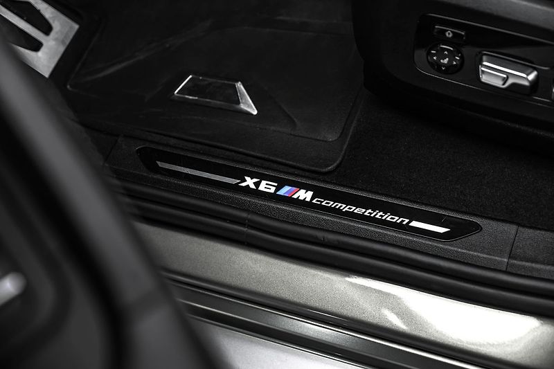 BMW X6 competition Laser Masáže - fotka 21 z 27