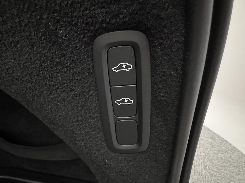 Volvo XC90 B5 AWD INSCRIPTION AUT CZ - fotka 28 z 55