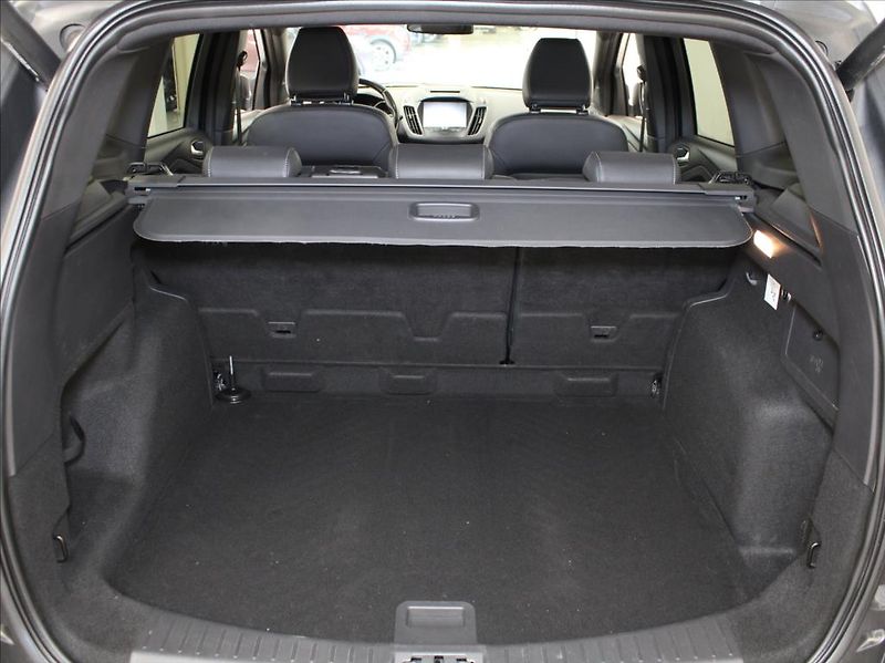 Ford Kuga 2,0 EBlue 132kW AT AWD ST-Line - fotka 23 z 26