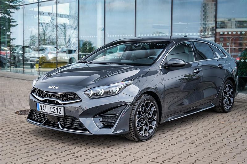 Kia ProCeed 1,5 T-GDi GPF 7DCT  GT LINE PL - fotka 2 z 25