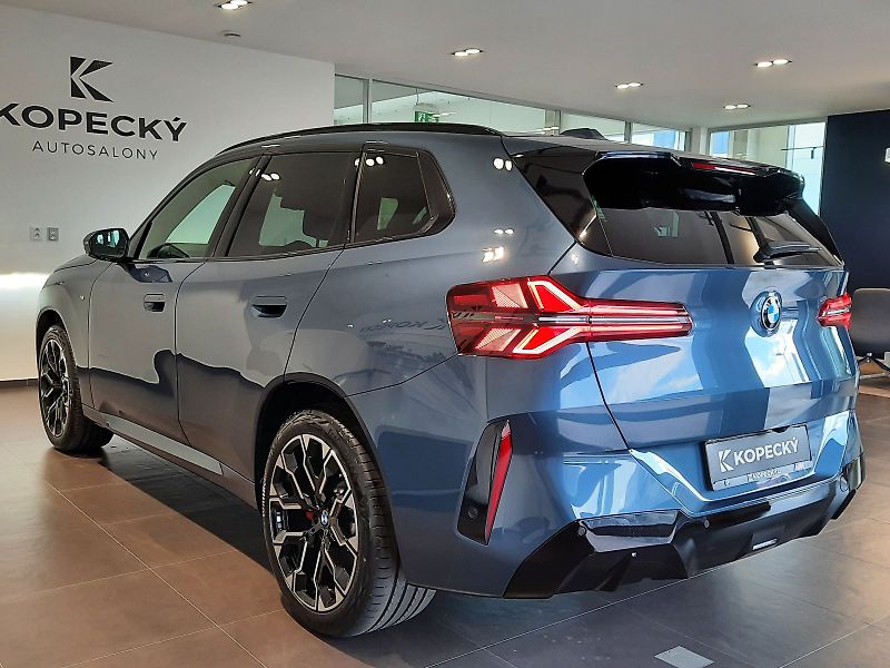 BMW X3 (2026) xDrive 20d M Sport - fotka 8 z 16