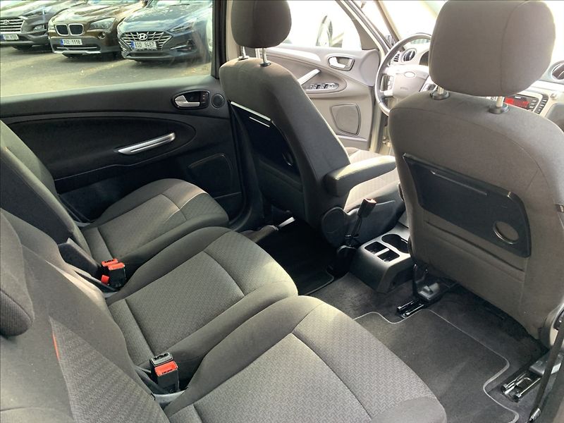 Ford Galaxy 2,0 TDCI PANORAMA SERVISKA 7M - fotka 16 z 20