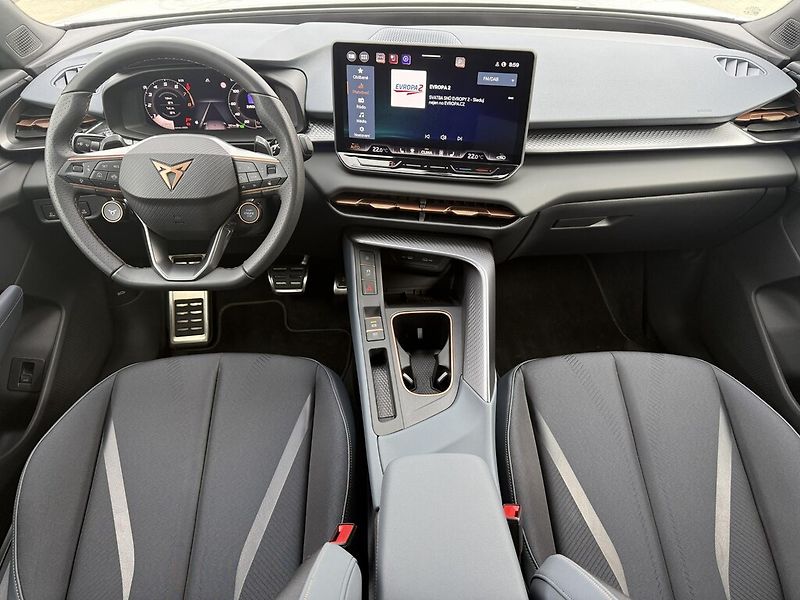 Cupra Terramar DSG 4WD 2,0 TSi 150 kW - fotka 9 z 24