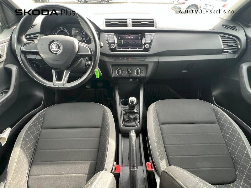 Škoda Fabia (2019) Ambition 1.0TSi 70kW 5°manuáln - fotka 5 z 26