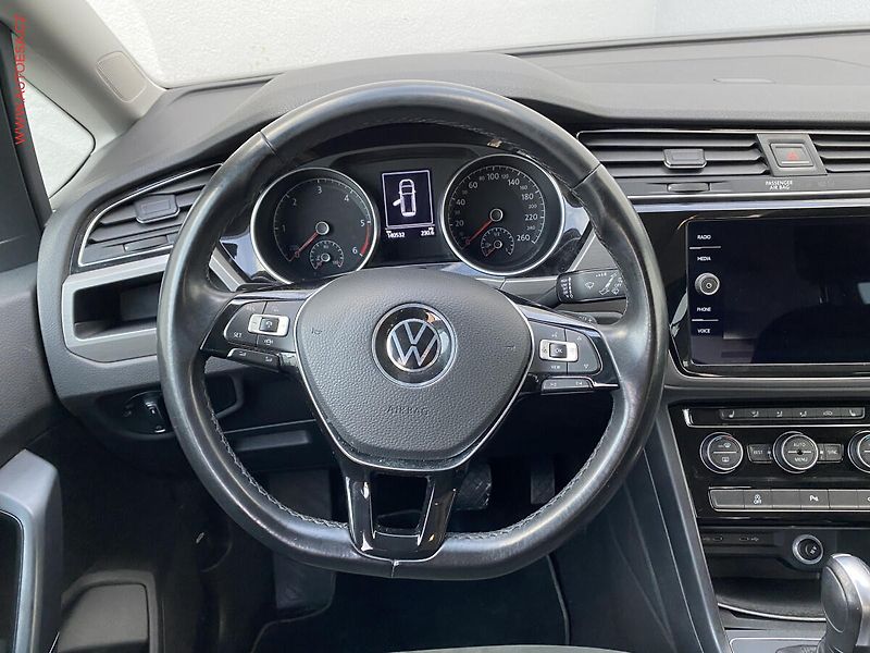 Volkswagen Touran (2021) 2.0 TDi, Comfortline, DSG, - fotka 11 z 19