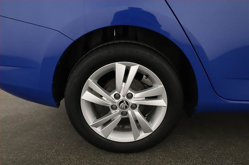 Škoda Fabia (2021) Ambition 1.0 TSI, Serv.kniha - fotka 11 z 14