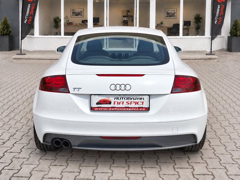 Audi TT (2009) 1.8TFSI 118kW MAN S-LINE - fotka 7 z 29