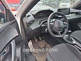 Peugeot 2008 (2023) 1.2PT, 1.maj,ČR, Active, LED - náhled 2