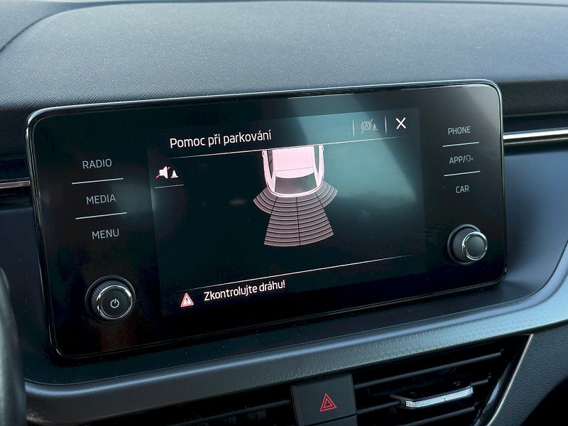 Škoda Scala (2021) 1.5 TSI 110 kW DSG Style - fotka 16 z 23