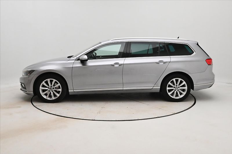 Volkswagen Passat 2,0 TDI 147kW DSG Elegance Zár - fotka 8 z 25