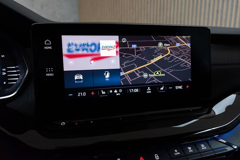 Škoda Octavia 2.0 TSI SPORTLINE*DCC*4x4*ČR - fotka 33 z 57