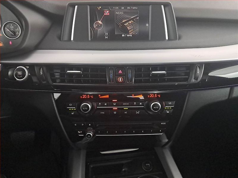 BMW X5 (2017) xLine xDrive35i - fotka 12 z 25