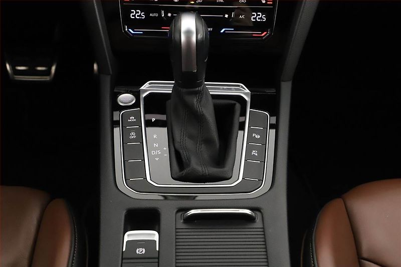 Volkswagen Arteon (2021) Elegance 2.0 TDI 4Motion - fotka 16 z 21