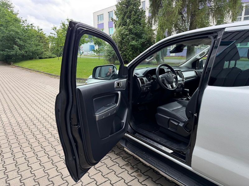 Ford Ranger 3,2 TDCi 4x4automat-kontejner - fotka 10 z 32