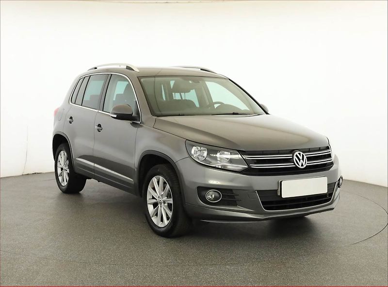 Volkswagen Tiguan (2012) 2.0 TDI, Tempomat - fotka 1 z 17