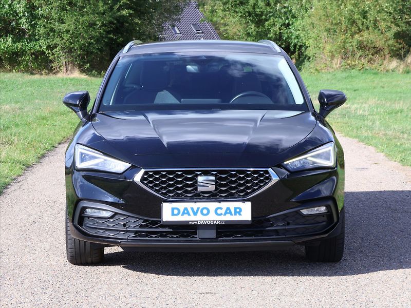 Seat Leon 2,0 TDI DSG Xcellence ST - fotka 2 z 31