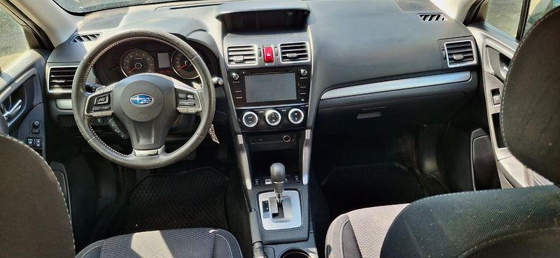 Subaru Forester 2.0 benzin 110 kw 4x4 - fotka 33 z 43