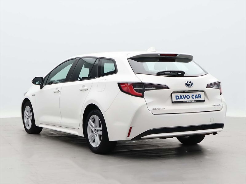 Toyota Corolla 1,8 Hybrid 72kW Aut. CZ DPH - fotka 5 z 24