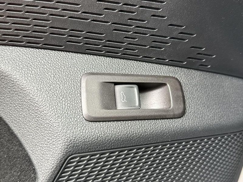 Škoda Octavia (2023) 1.5 TSI M-HEV DSG Sportline - fotka 12 z 35