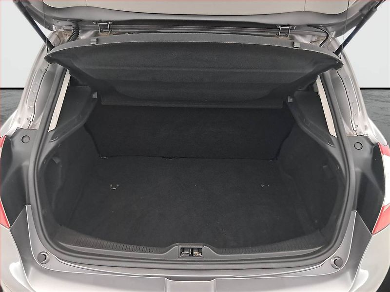 Renault Mégane (2011) 1.6 16V, Tempomat - fotka 14 z 17