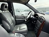Chrysler Grand Voyager 3,3 V6 128kW A/T 7MÍST - náhled 26