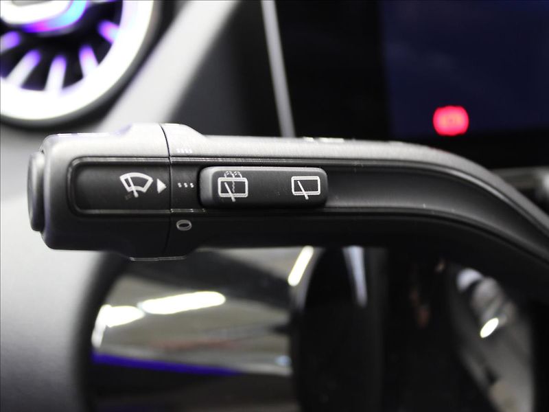 Mercedes-Benz Třídy B 2,0 220 140KW 1.maj, CZ, zánov - fotka 21 z 33