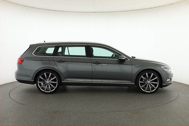 Volkswagen Passat (2016) 2.0 TDI, Automat, Serv.kniha - fotka 6 z 18