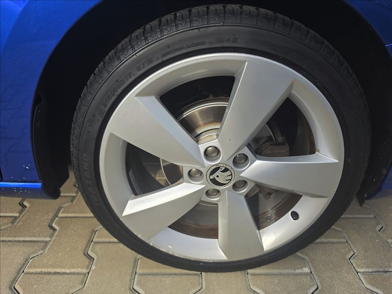 Škoda Fabia III 1,2 TSi 66KW JOY - fotka 34 z 41