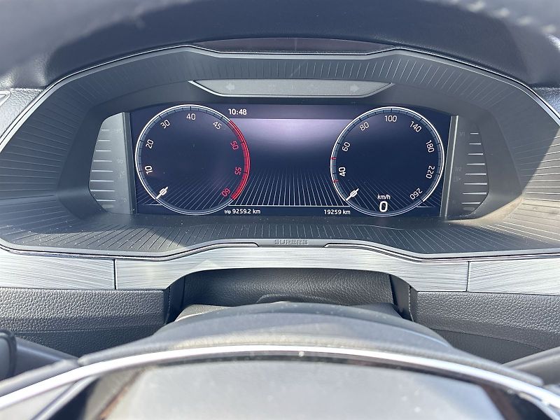 Škoda Superb (2023) Combi 2.0 TDI DSG Ambition - fotka 6 z 33
