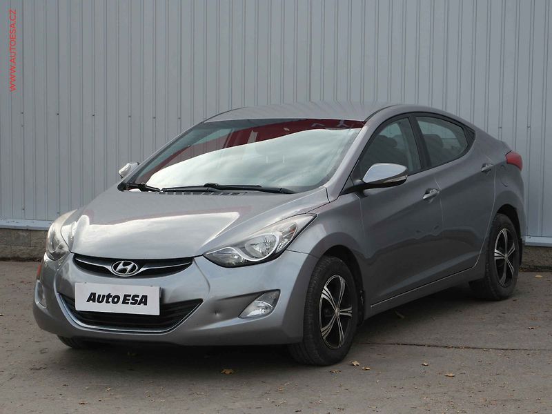 Hyundai Elantra (2011) 1.6i 16V, ČR, AC, tempo - fotka 3 z 17