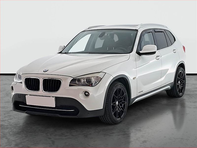 BMW X1 (2012) xDrive23d, 4X4, Automat, Navi - fotka 2 z 20