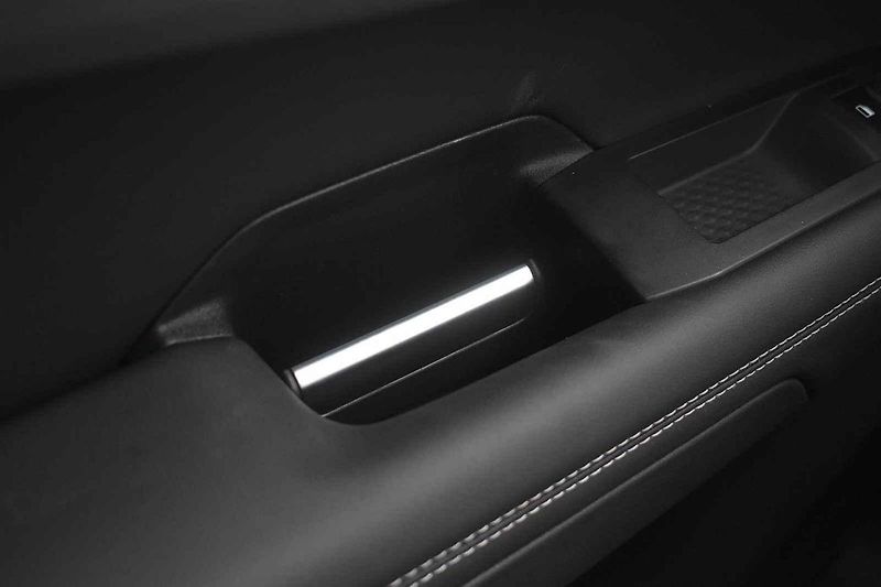 Volkswagen Amarok – s červenými vozy s motorem 2.0 TDI jsme se projeli v jihoafrickém terénu.