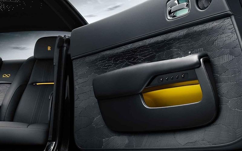 Rolls-Royce Wraith Black Arrow