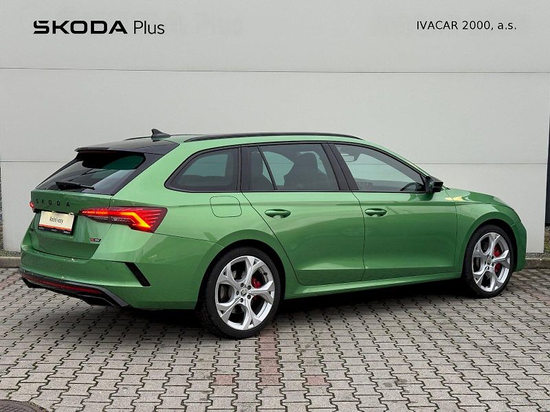 Škoda Octavia (2024) Combi 2.0 TSI 195 kW DSG RS - fotka 2 z 21