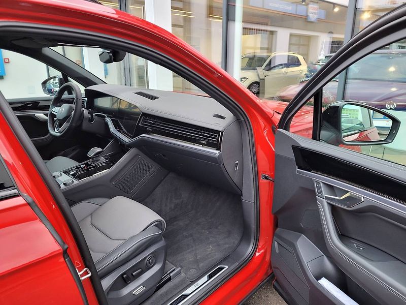 Volkswagen Touareg Final Edition R-Line  3,0 TDI - fotka 60 z 64