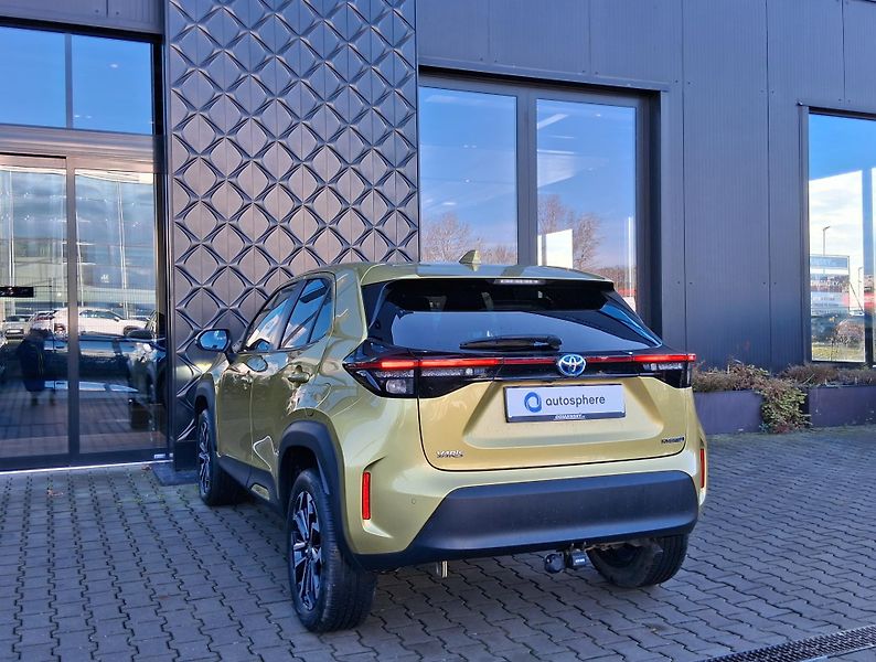 Toyota Yaris Cross COM. STYLE TECH 1.5 Hyb. 85 kW - fotka 8 z 30