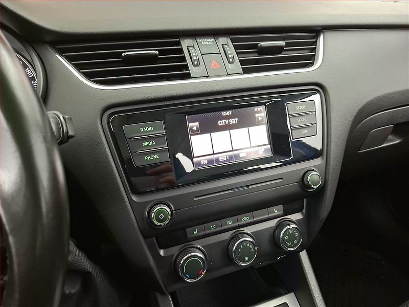 Škoda Octavia (2015) Ambition 2.0 TDI, ČR,1.maj - fotka 12 z 13