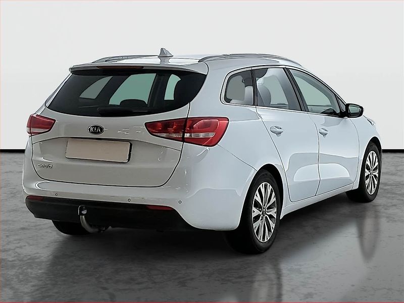 Kia Ceed (2017) 1.6 GDI, Serv.kniha, Navi - fotka 5 z 14