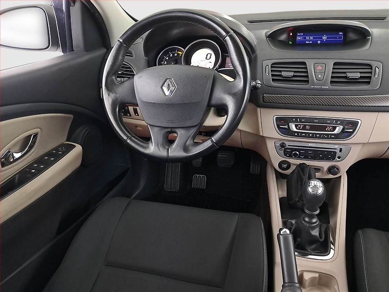 Renault Mégane (2012) 1.6 16V - fotka 7 z 16