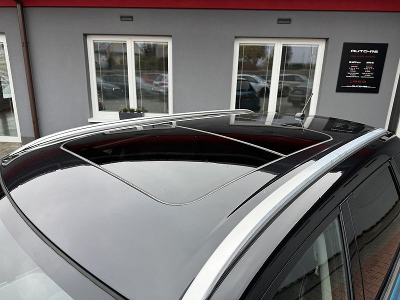 Suzuki Vitara (2015) 1.6i VVT LED Navi Pano Kamera - fotka 44 z 49