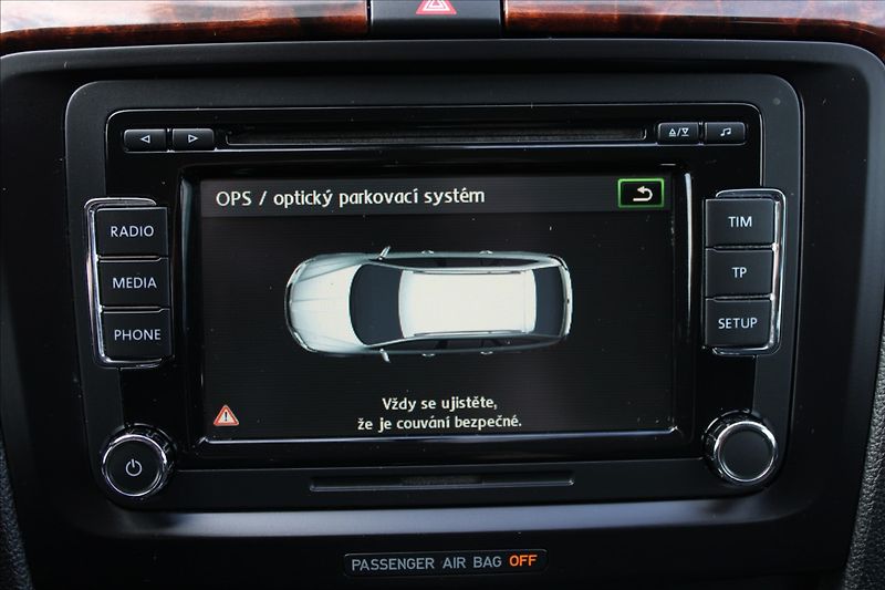 Škoda Superb 2,0 TDI  ČR,AUTOMAT,ELEGANCE - fotka 12 z 29